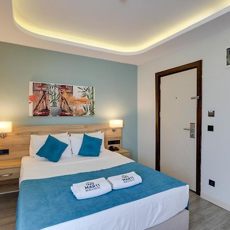 Marti Prime Beach Hotel Kusadasi Exterior photo