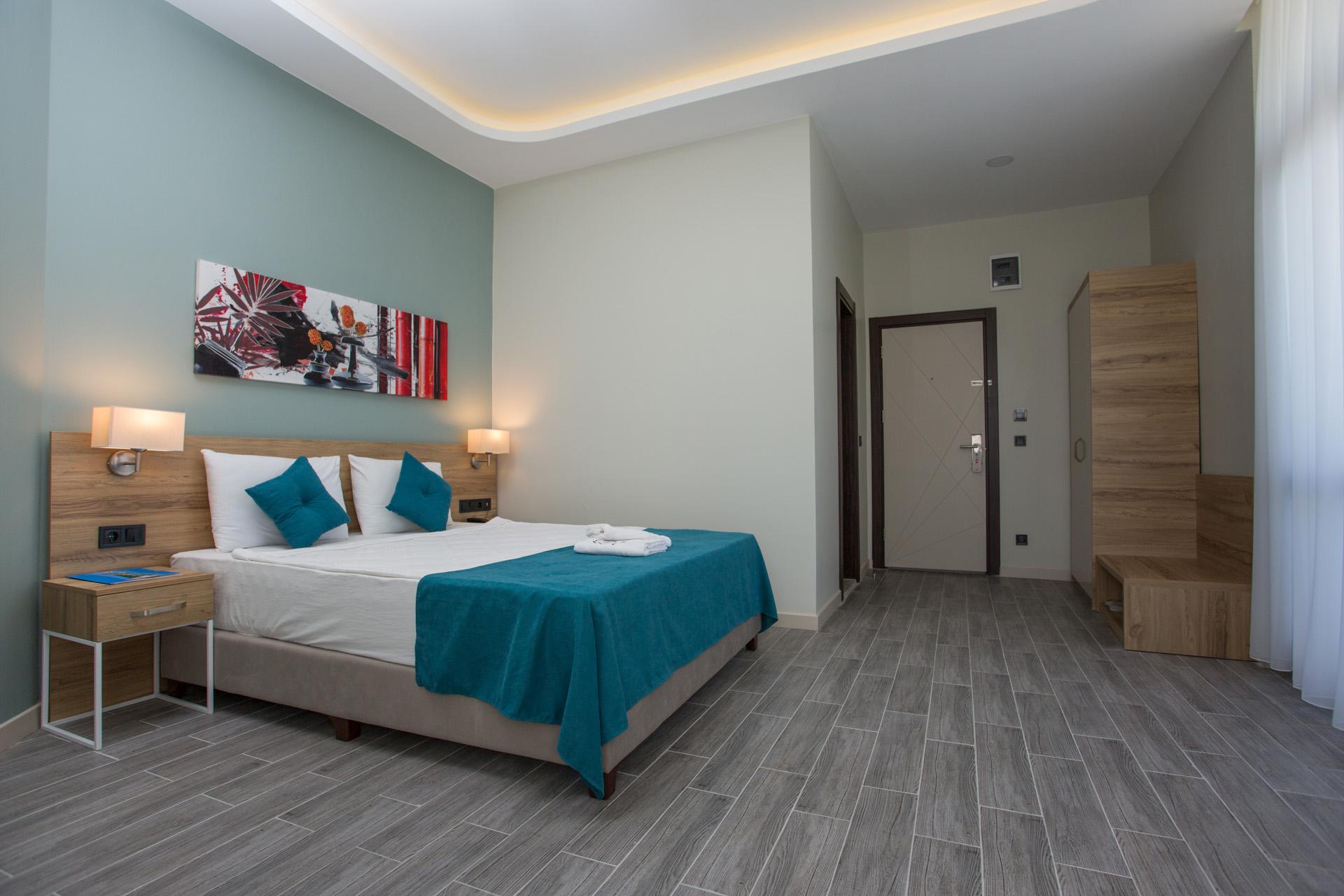 Marti Prime Beach Hotel Kusadasi Exterior photo