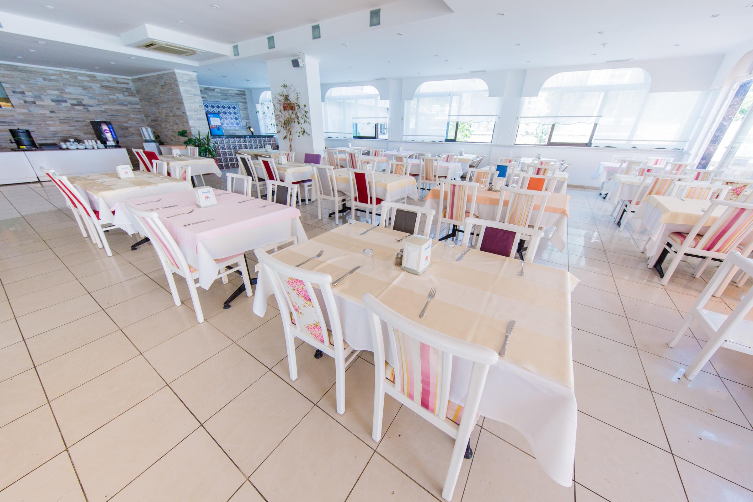 Marti Prime Beach Hotel Kusadasi Exterior photo