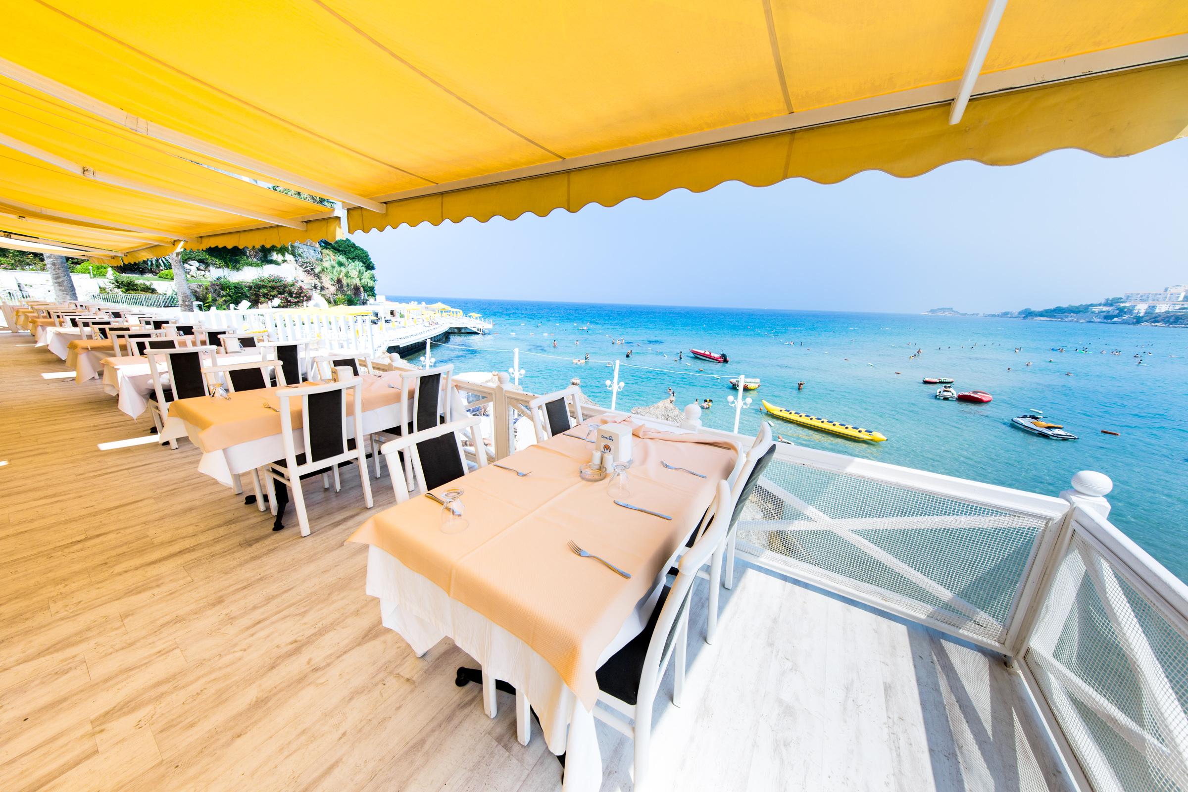 Marti Prime Beach Hotel Kusadasi Exterior photo