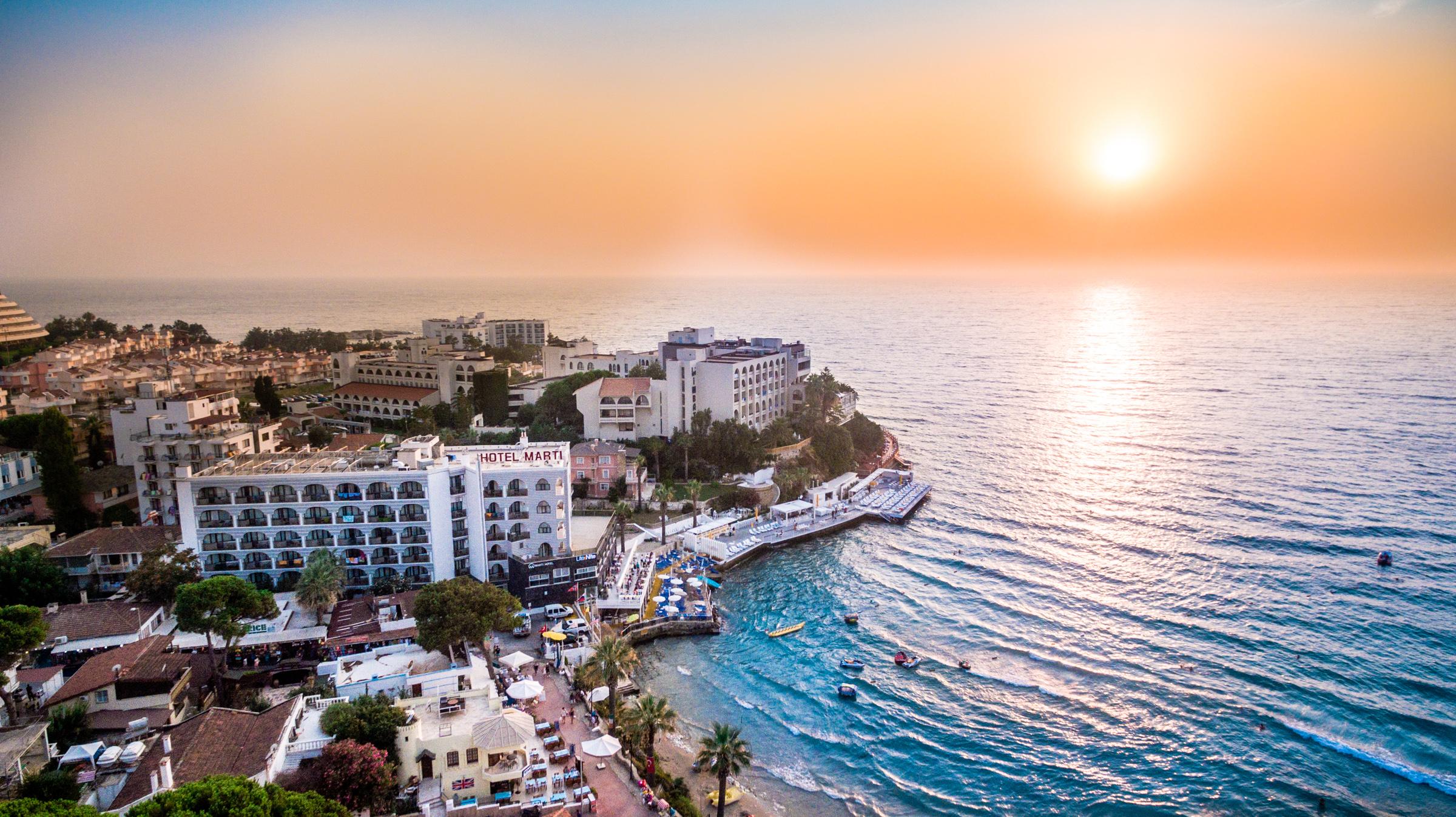 Marti Prime Beach Hotel Kusadasi Exterior photo
