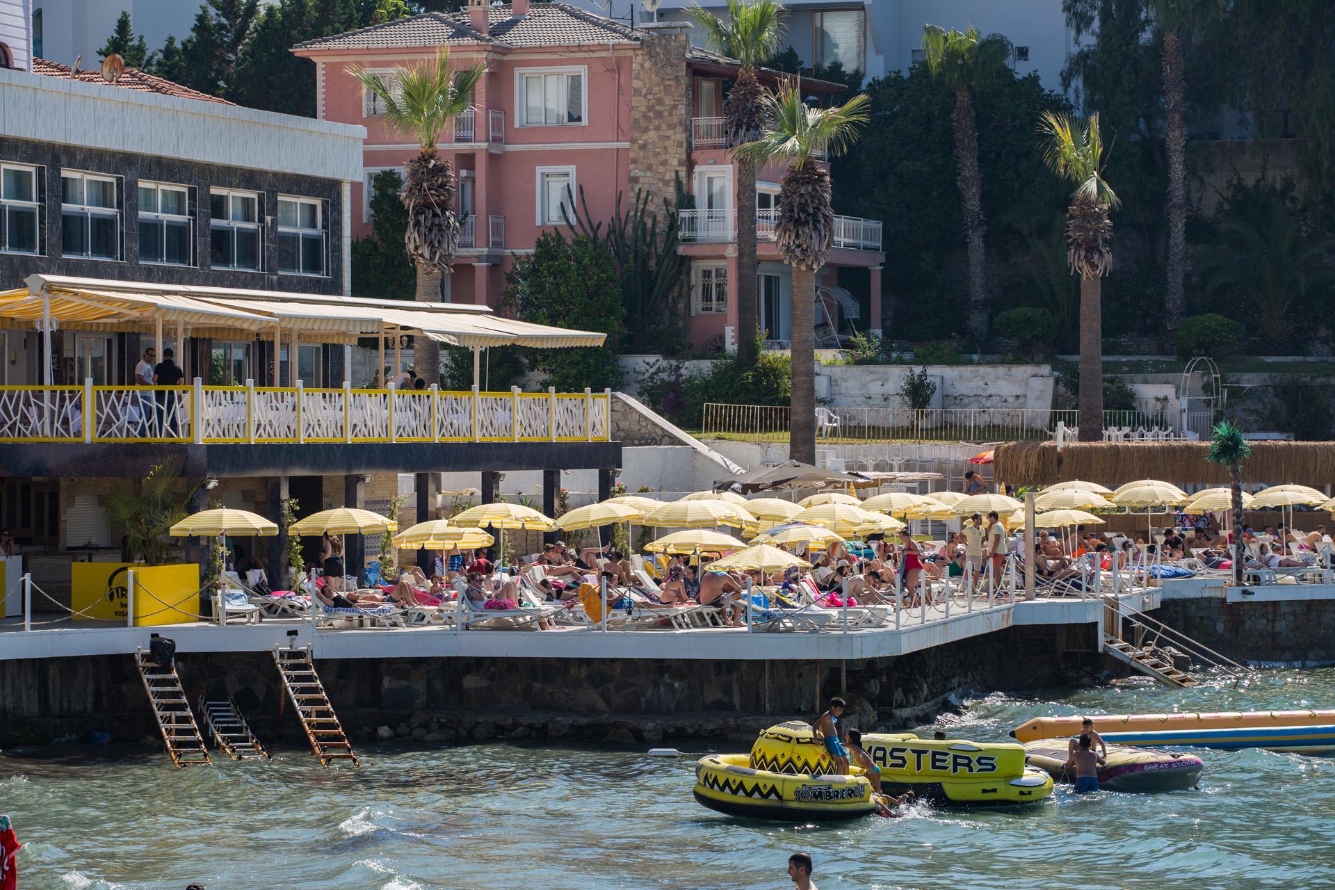 Marti Prime Beach Hotel Kusadasi Exterior photo