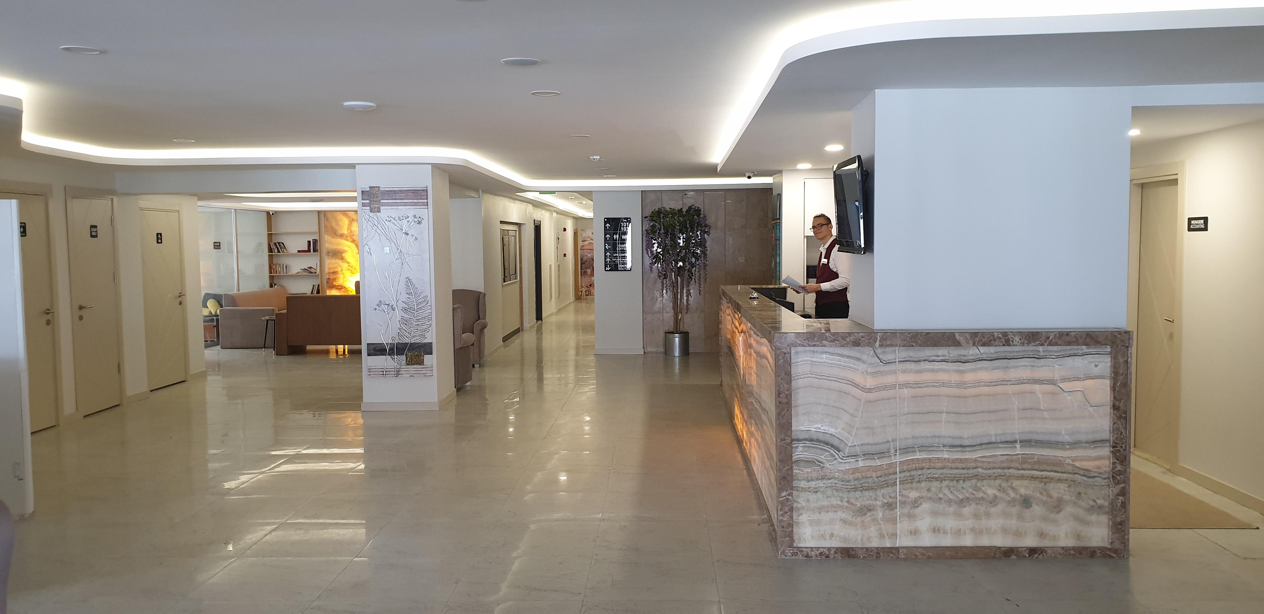Marti Prime Beach Hotel Kusadasi Exterior photo