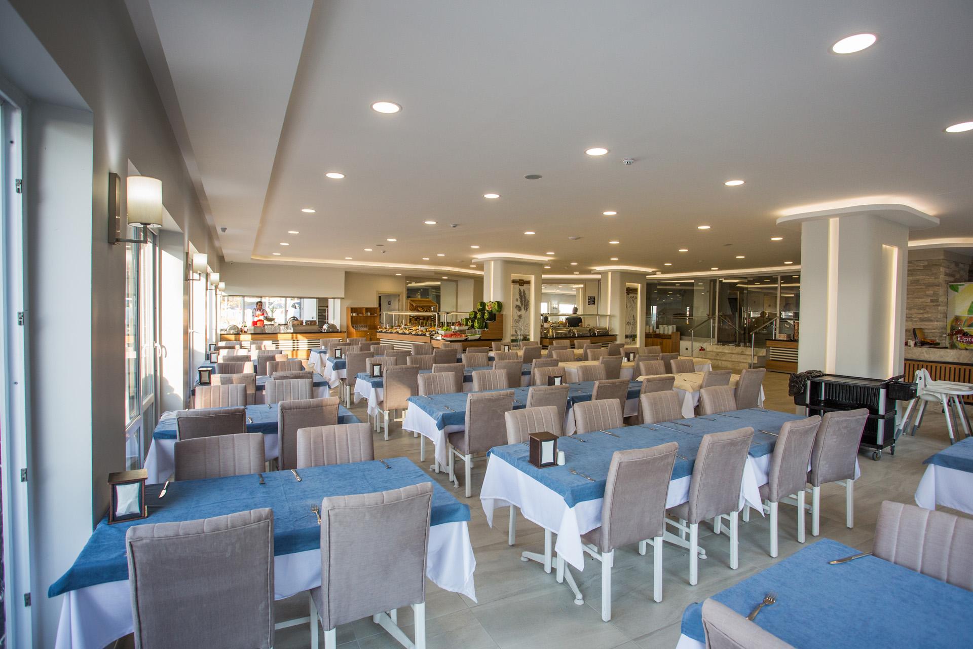 Marti Prime Beach Hotel Kusadasi Exterior photo