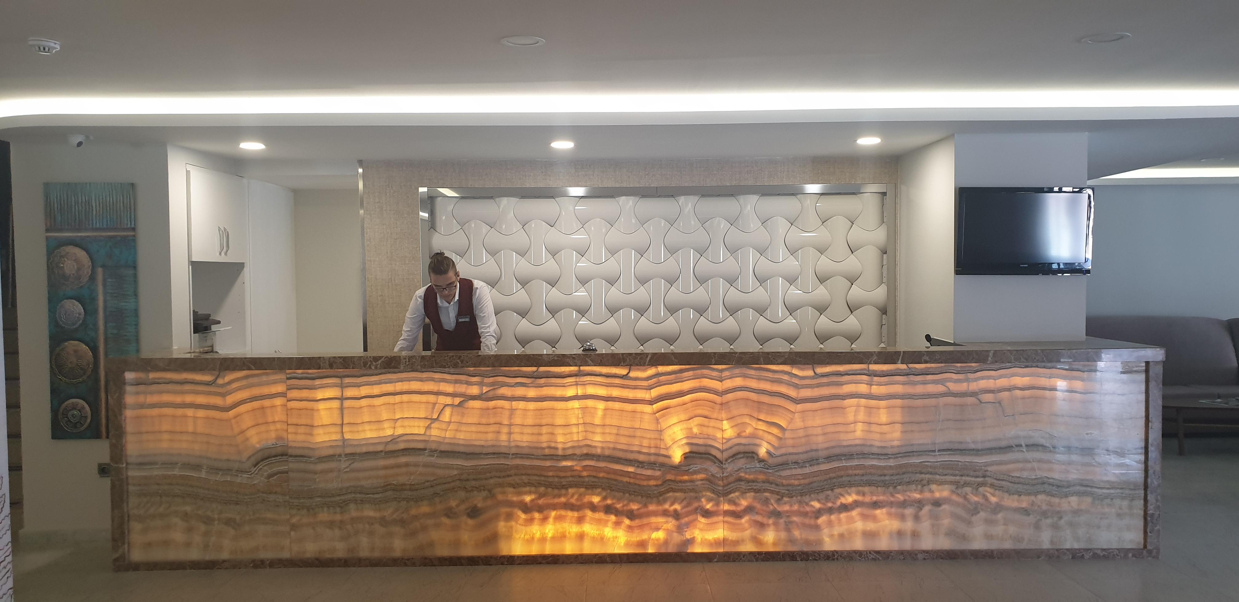 Marti Prime Beach Hotel Kusadasi Exterior photo