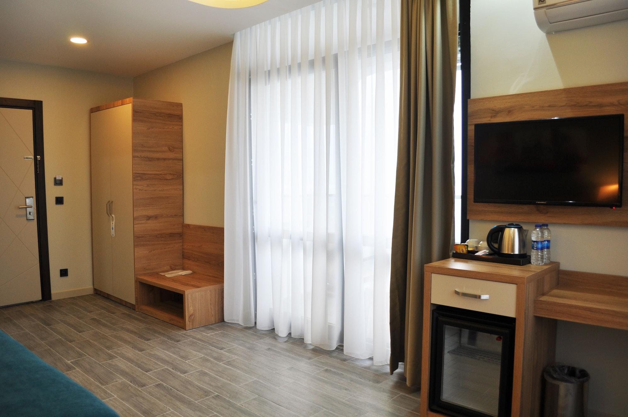 Marti Prime Beach Hotel Kusadasi Exterior photo