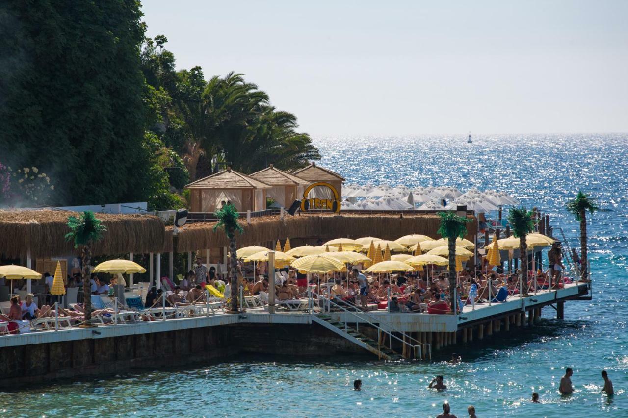 Marti Prime Beach Hotel Kusadasi Exterior photo